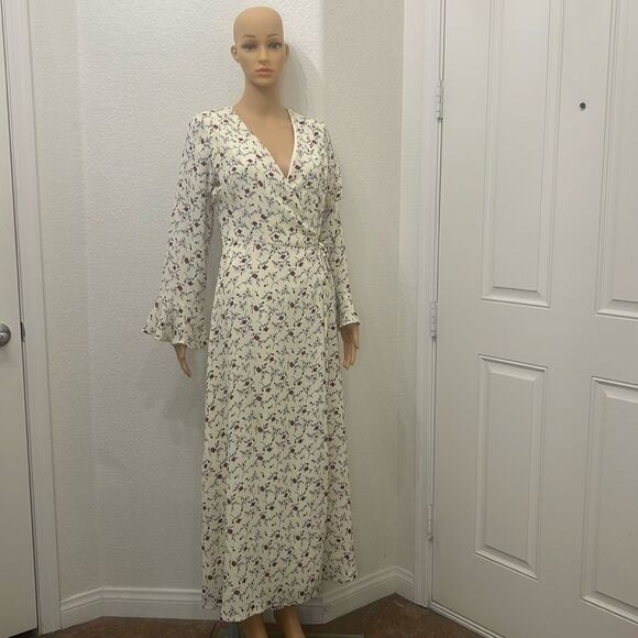 Sugarlips Dresses & Skirts - Sugarlips Women’s Dress Cream Red Floral Size 8 Slimming Side Tie Wrap Lined